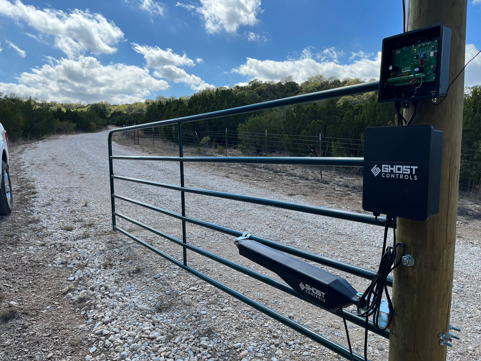 5 Reasons Why an Automatic Gate Opener is a Must-Have for Your Summer Home