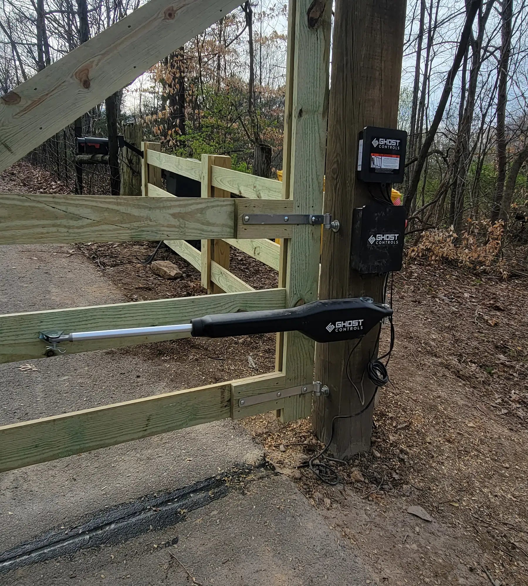 4 Ways To Tell If Your Gate Opener Needs Some Work