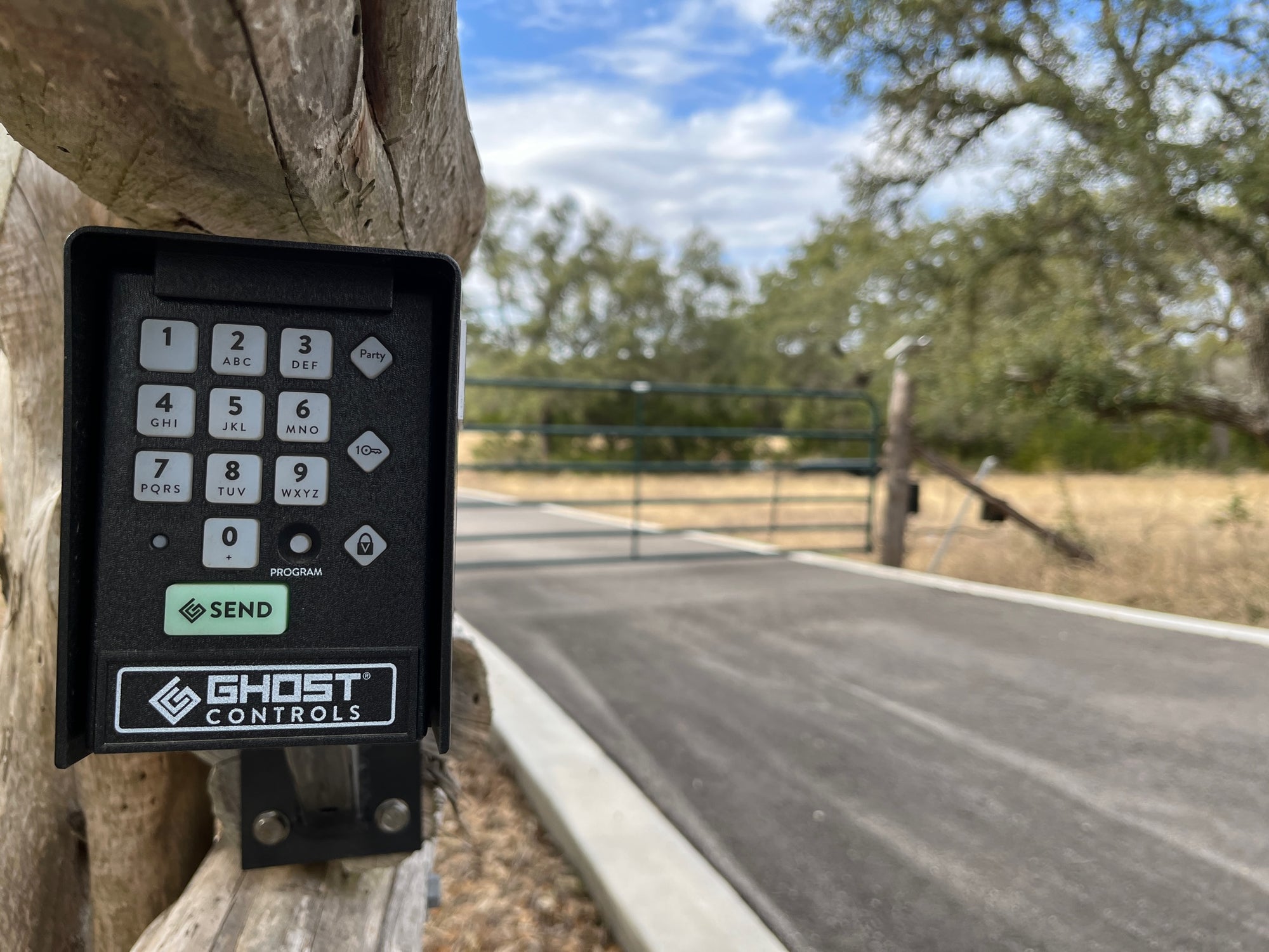 PartyMode® on Ghost Controls Keypad and Premium remote allows you to keep your gate remaining in the open position for as long as you need.